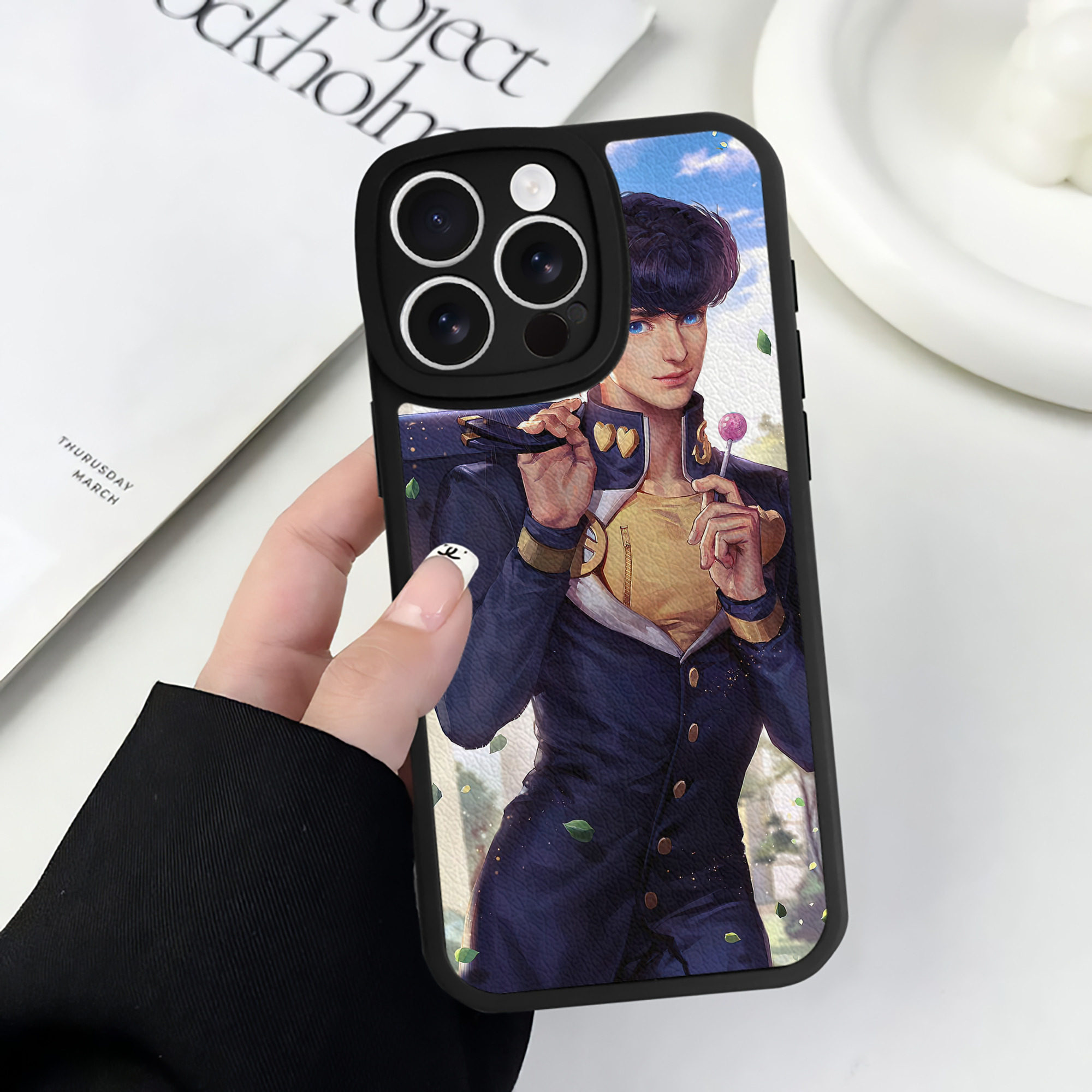 （画像用） ジョジョの奇妙な冒険 JoJo's Bizarre Adventure 【iPhone 16シリーズ対応】シリコンスマホケース（レザー調） 材質：シリコン